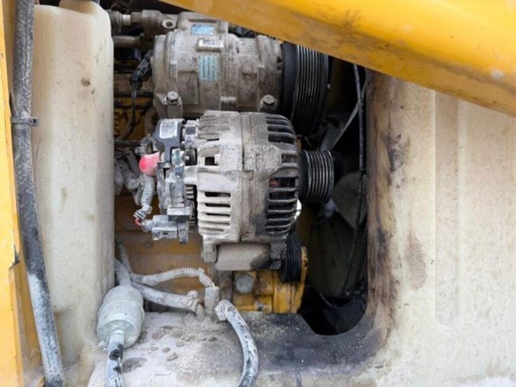 2007-john-deere-328-image-22