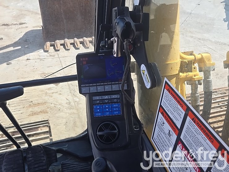 2015-komatsu-pc490-lc-11-image-157