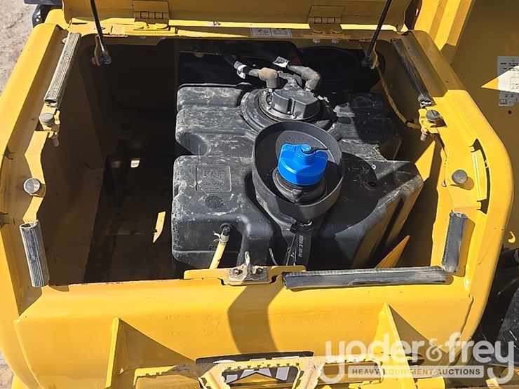 2019-caterpillar-336-image-61