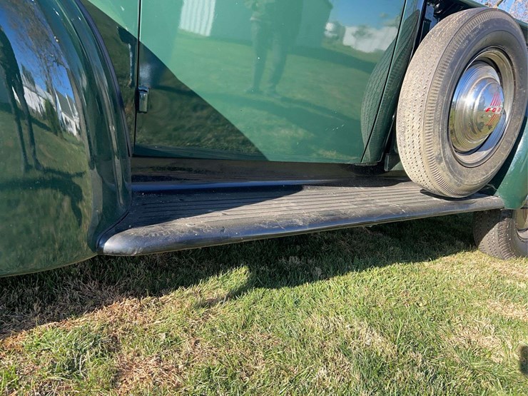 1946-ford-pickup-image-41