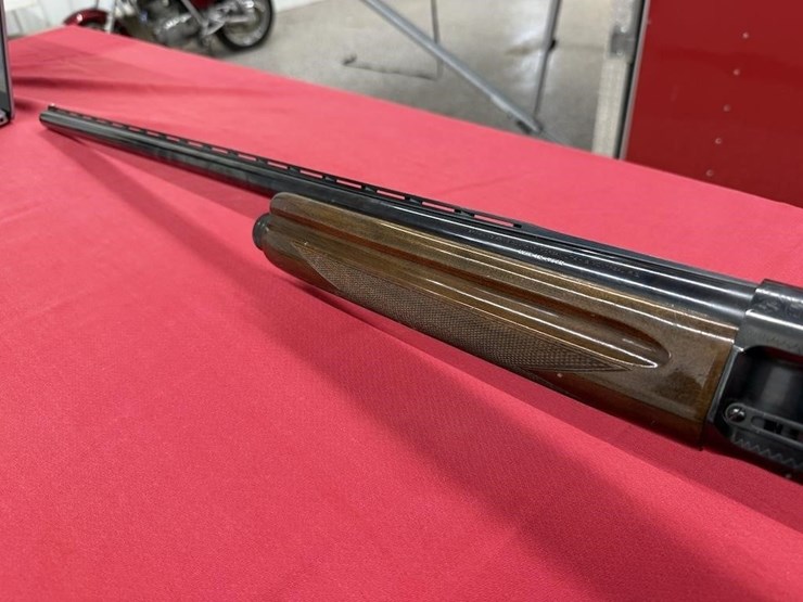 browning-light-twelve-12-gauge-shotgun-image-9