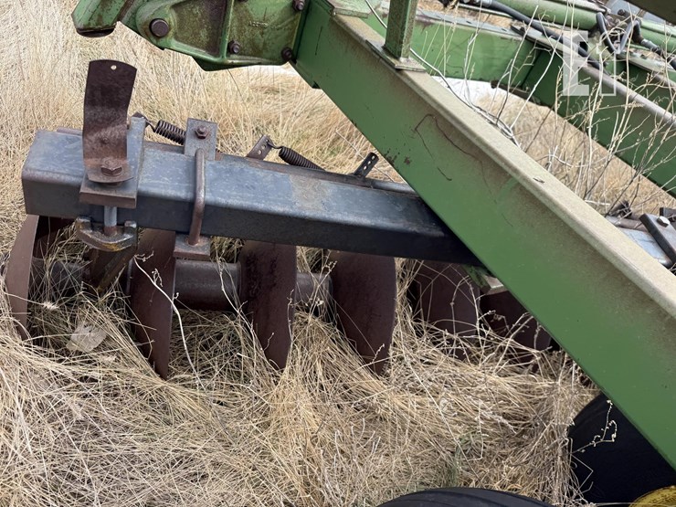 john-deere-230-image-8