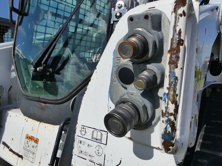2021-bobcat-t770-image-11