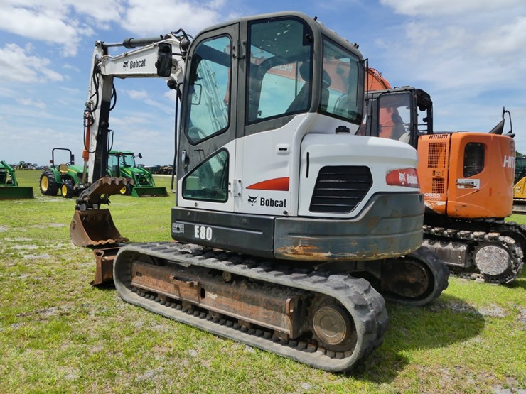 2011-bobcat-e80-image-4