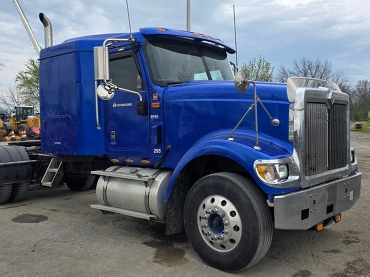 2006-international-9900-image-2