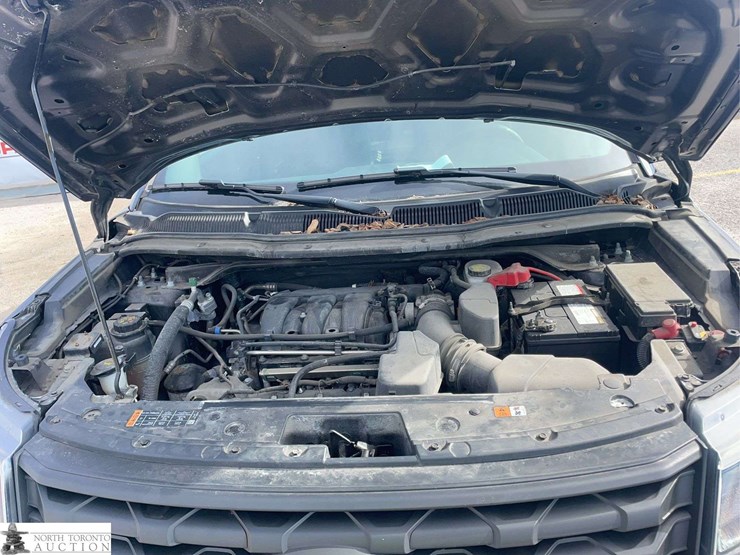 2019-ford-explorer-image-10