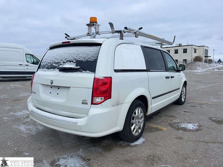 2015-ram-c/v-image-5