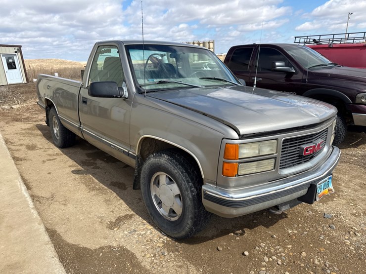 1998-gmc-sierra-1500-image-2