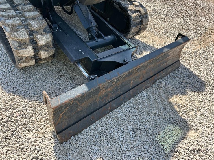 2022-bobcat-e50-image-11