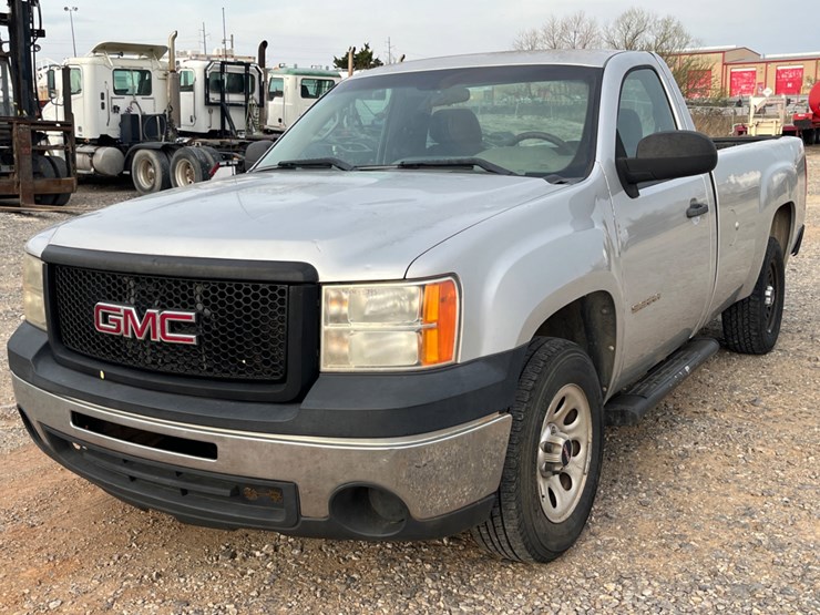 2010-gmc-sierra-1500-image-1