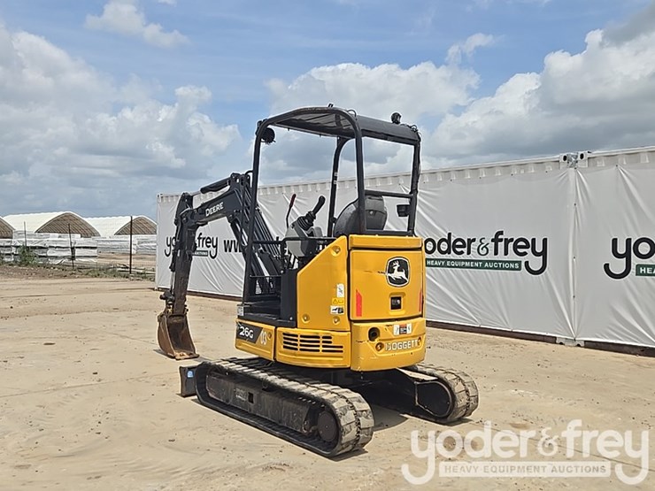 2022-deere-26g-image-3