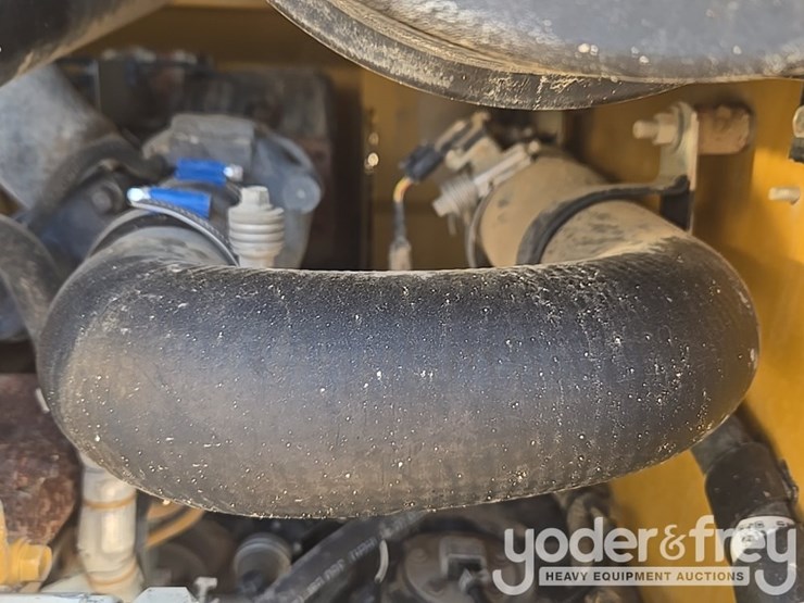 2021-caterpillar-289d3-image-52