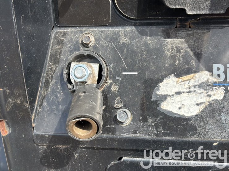 2021-miller-big-blue-400x-pro-image-34