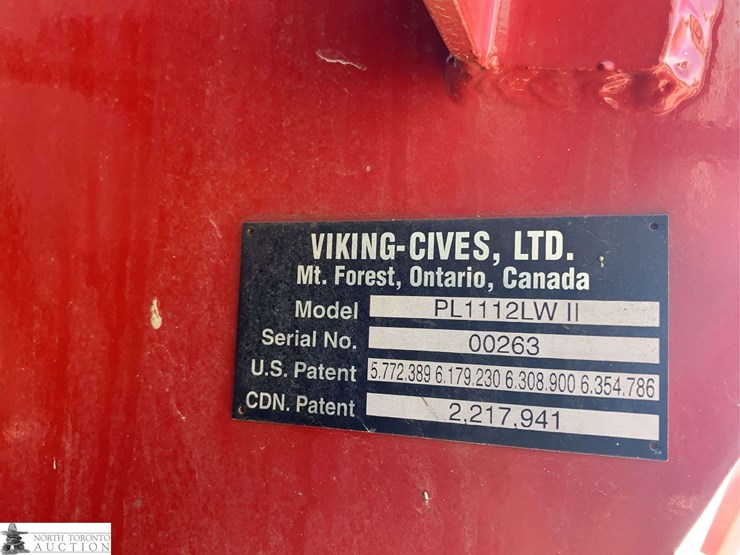 2016-freightliner-108sd-image-25