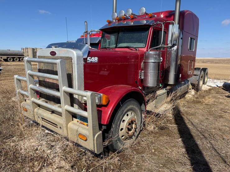 2007-peterbilt-379-image-1