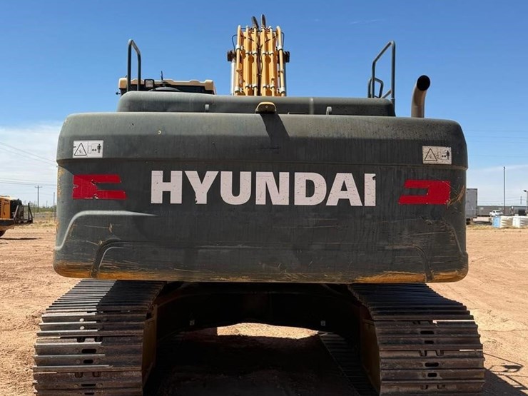 2017-hyundai-hx300l-image-7