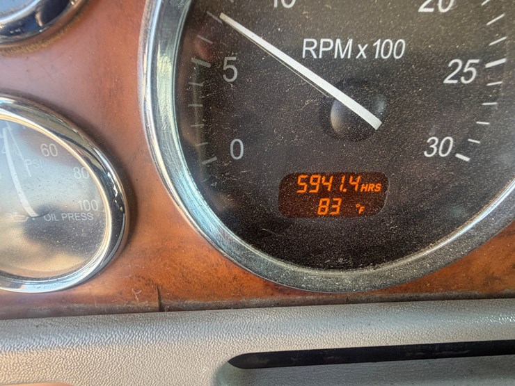 2009-peterbilt-367-image-51