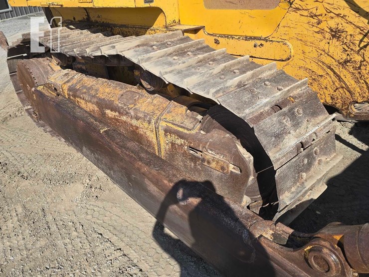 2006-deere-750j-image-39