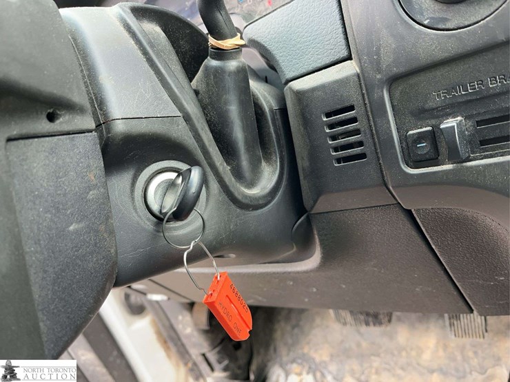 2014-ford-f150-image-37