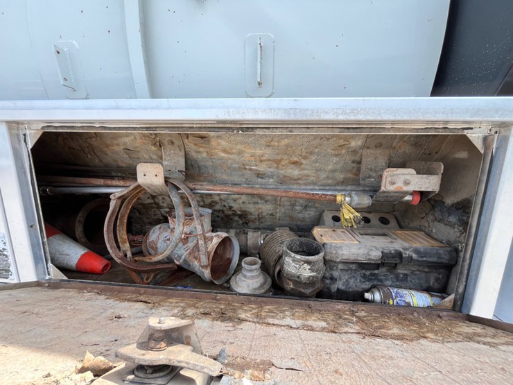 2020-kenworth-t880-image-23