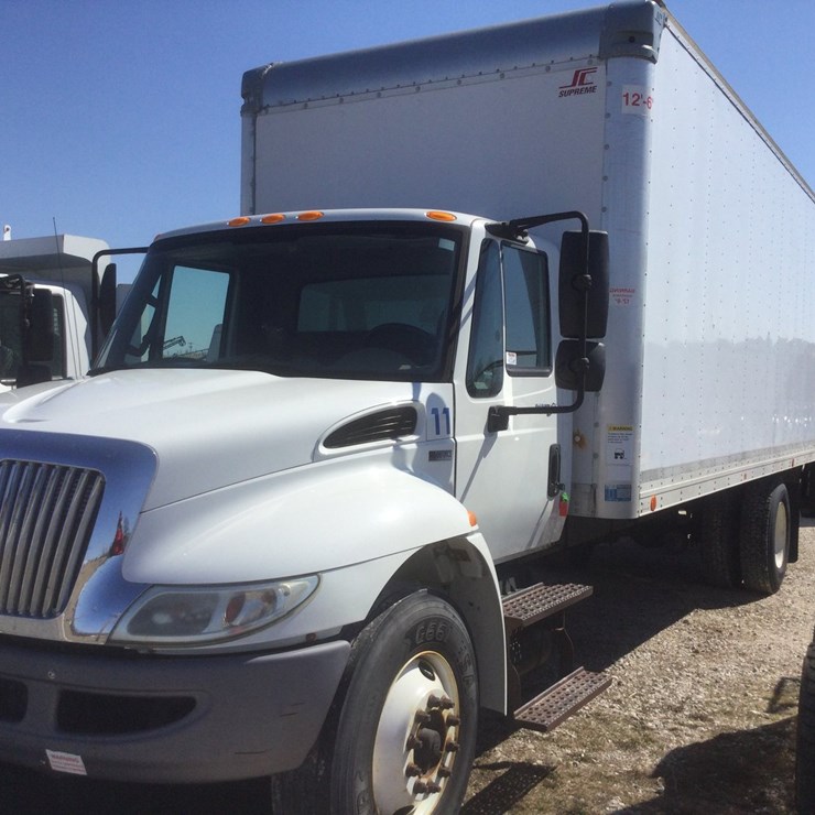 2013 INTERNATIONAL DURASTAR 4300