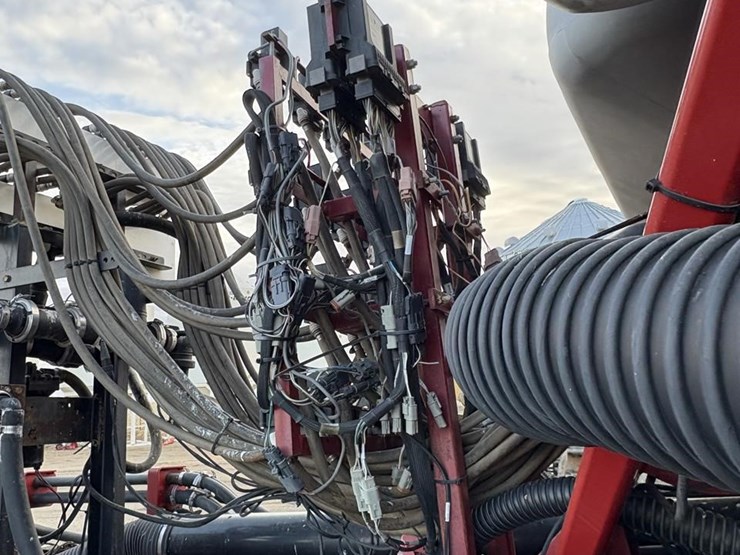 2012-case-ih-1250-image-19