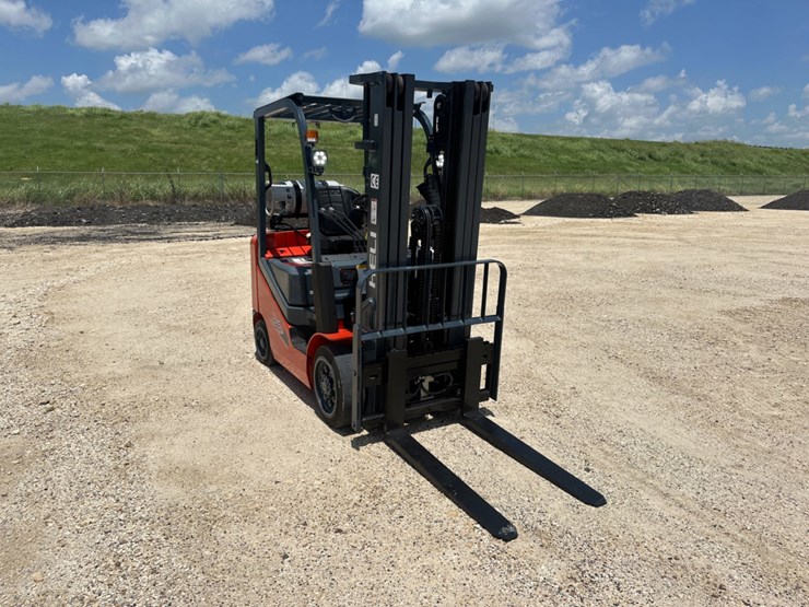 heli-5k-forklift-image-3