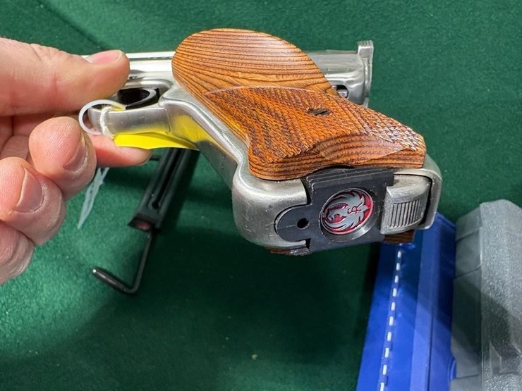 ruger-22-lr-pistol-mark-2-target-image-9