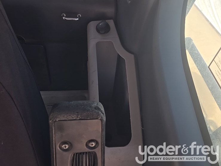 2015-komatsu-pc490-lc-11-image-146