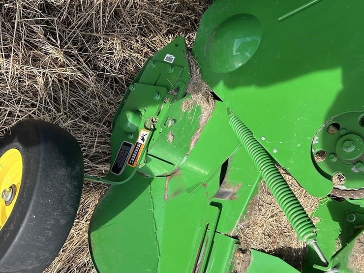 2019-john-deere-560m-image-17