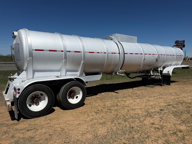 2013-profab-200bbl-crude-tanker-image-5