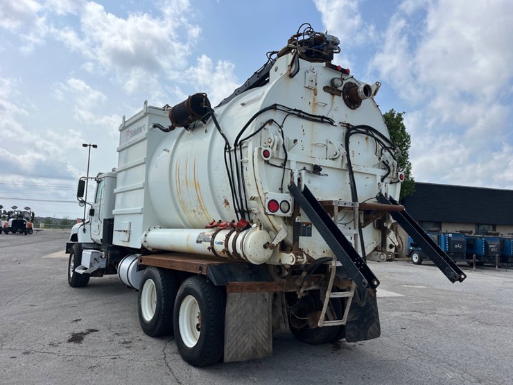 2005-international-paystar-5600i-image-7