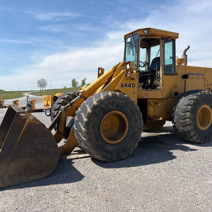 1992 JOHN DEERE 644