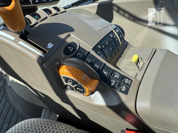 2022-john-deere-6155r-image-16