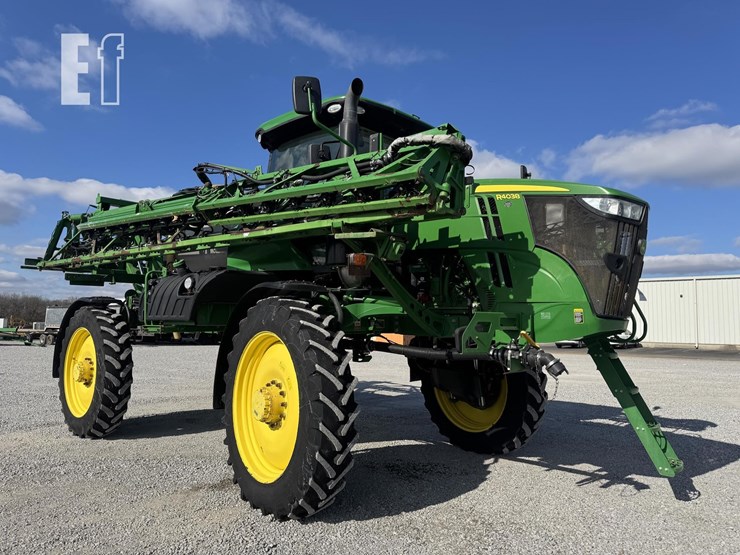 2019-john-deere-r4038-image-3