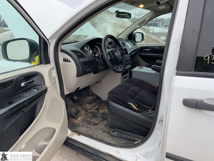 2014-ram-c/v-image-11