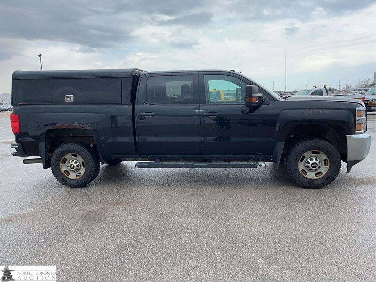 2015-chevrolet-silverado-2500hd-image-4