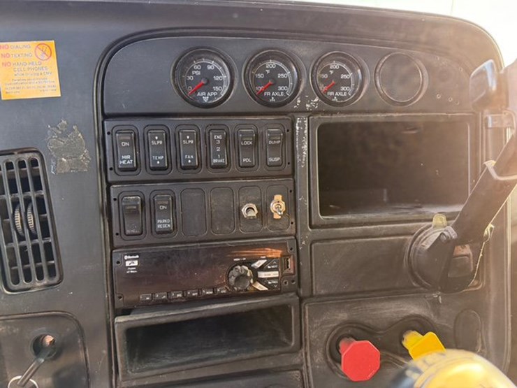 2015-international-prostar-image-12