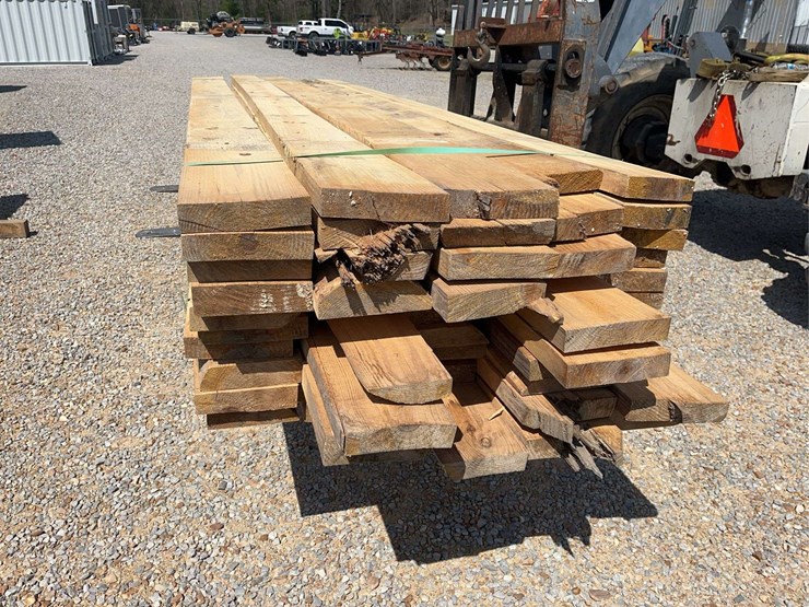 (50)-pine-2"-x-8"-rough-cut-lumber---12-14'-long-image-2
