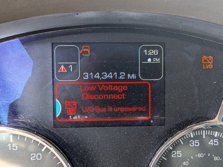 2015-kenworth-t880-image-23