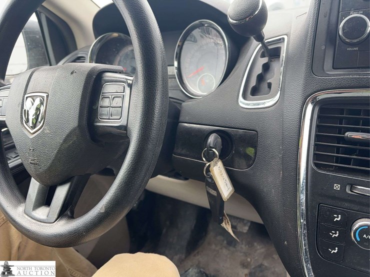 2015-ram-c/v-image-16