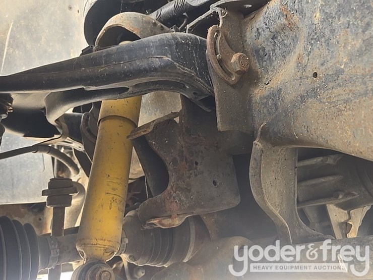 2002-chevrolet-silverado-2500hd-image-21