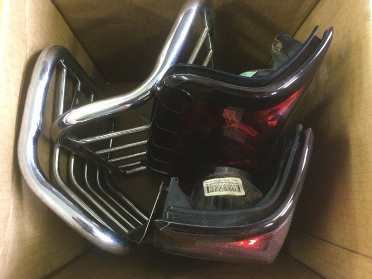 chevrolet-silverado-2500-image-2