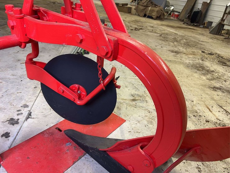 one-bottom-ferguson-plow-image-18