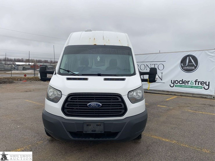 2016-ford-transit-image-2