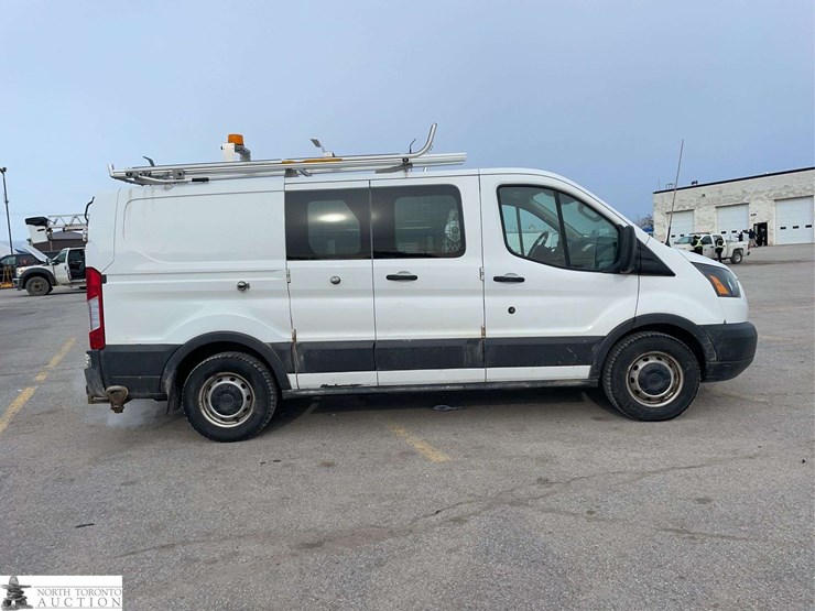 2016-ford-transit-image-4