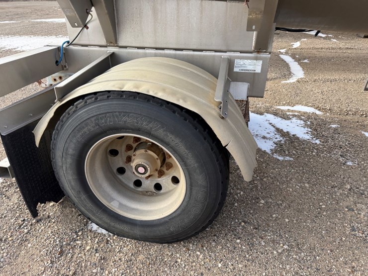 2009-polar-tank-image-5