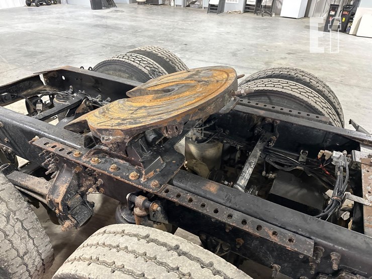 2010-mack-pinnacle-cxu613-image-10