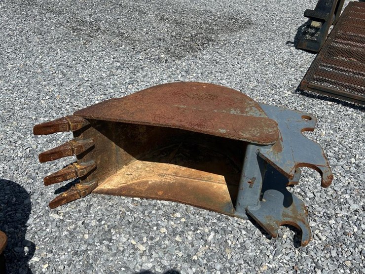 2016-kubota-kx080-4-image-39