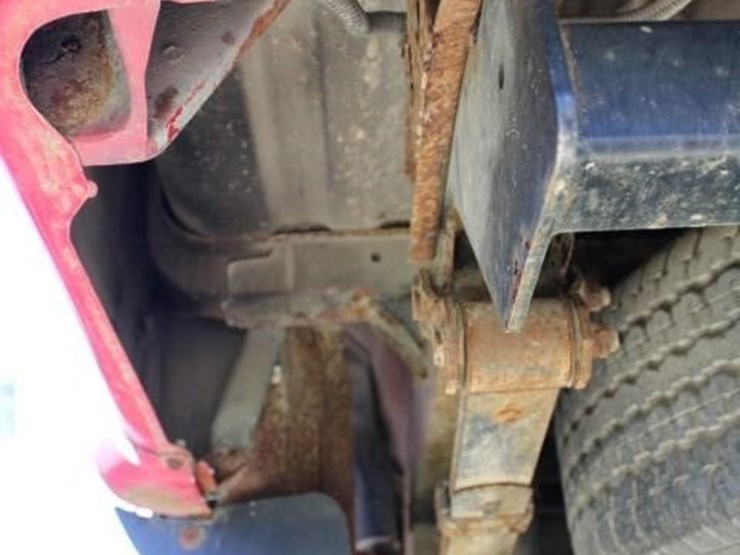 2001-toyota-tacoma-image-8